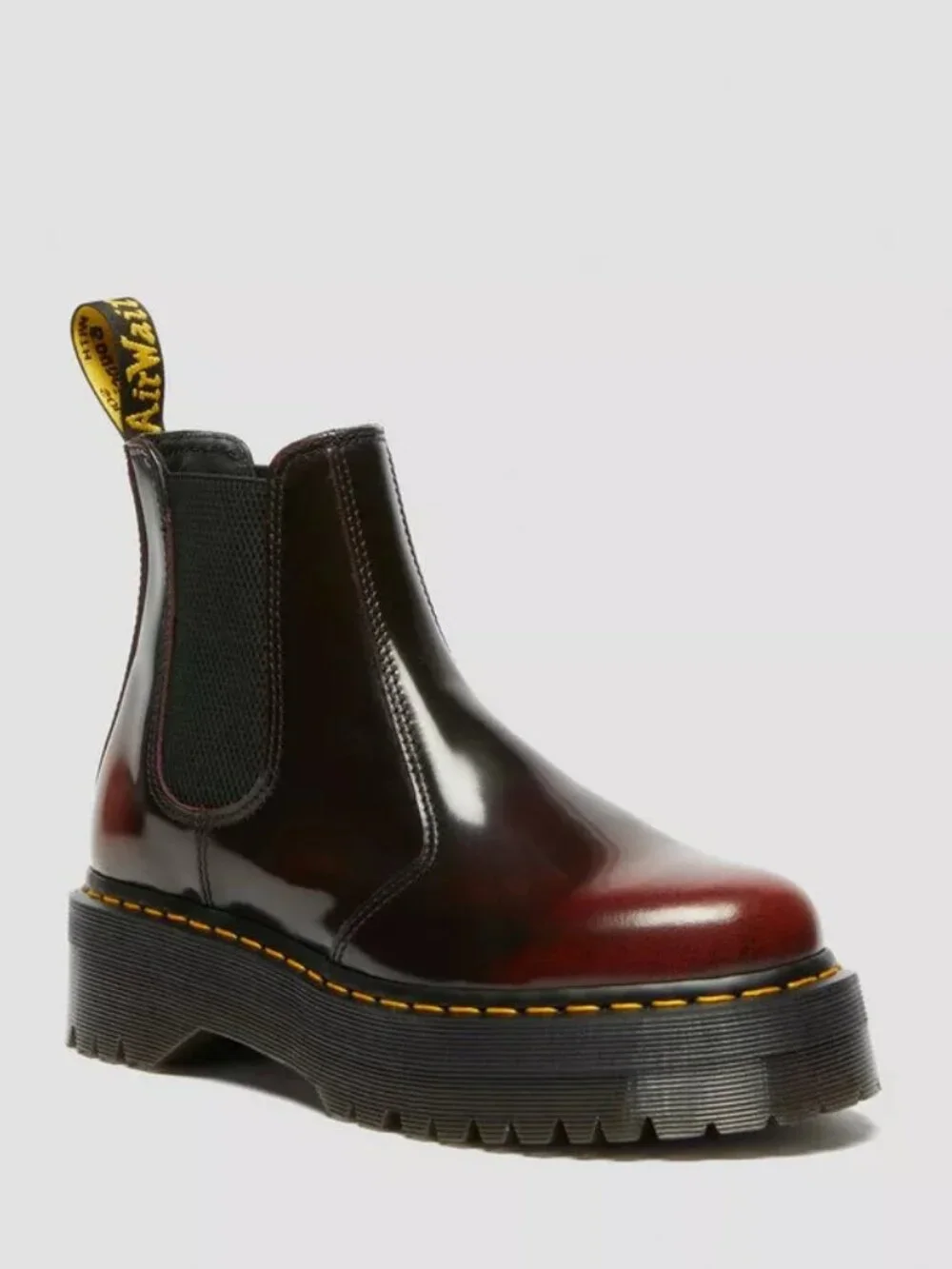 Dr. Martens 2976 Quad Chelsea Boots